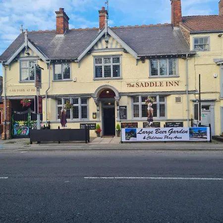 The Saddle Inn York Bagian luar foto