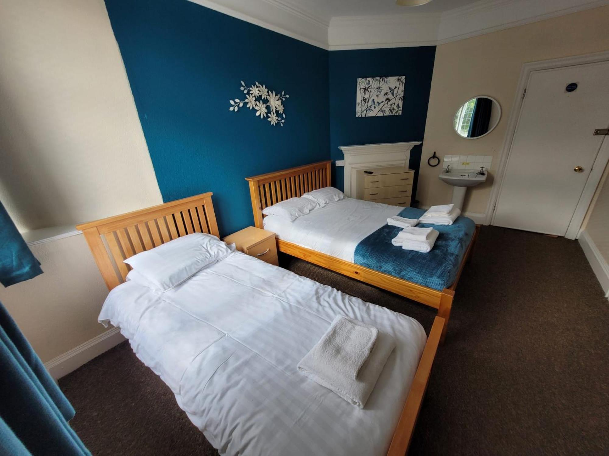 The Saddle Inn York Bagian luar foto