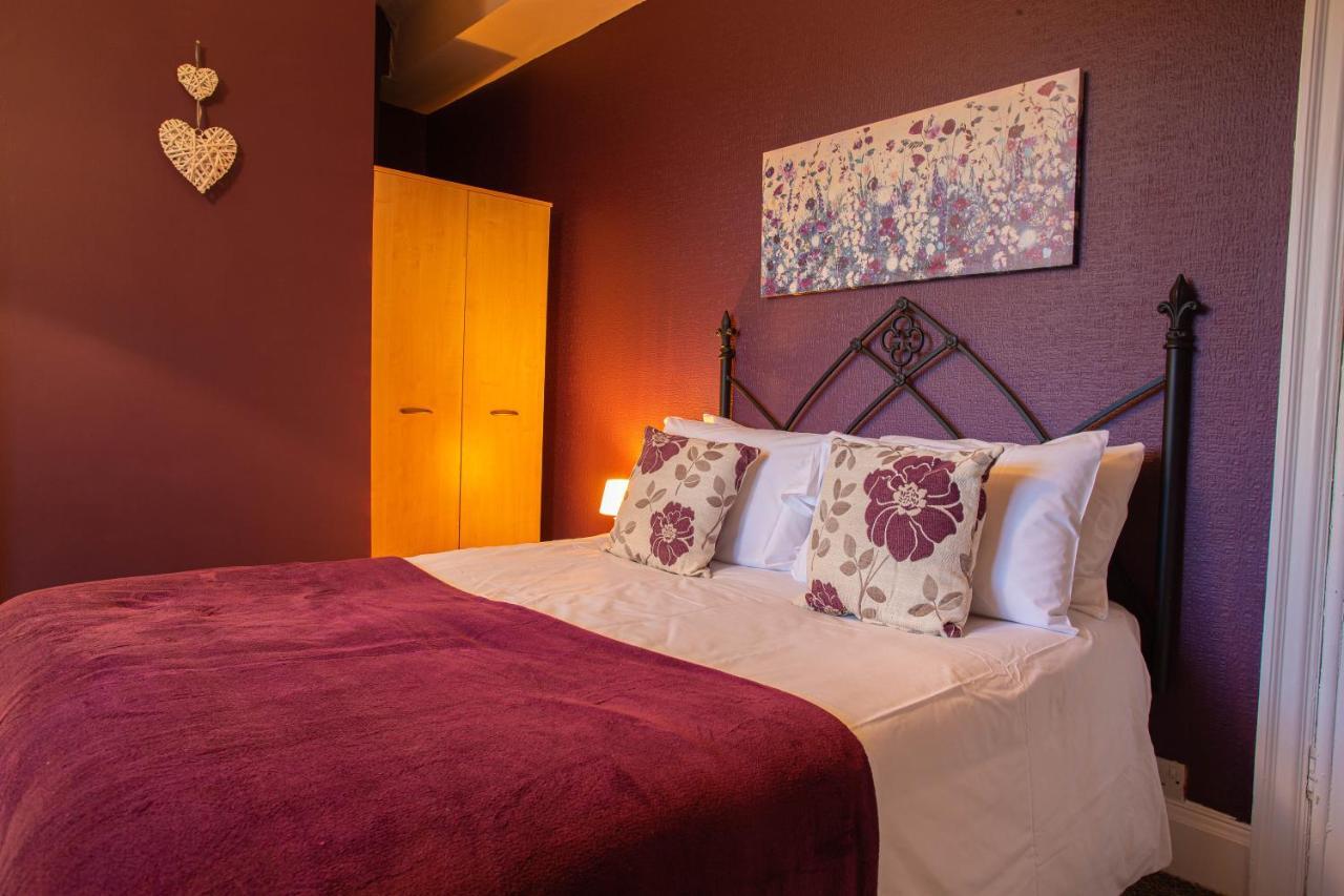 The Saddle Inn York Bagian luar foto