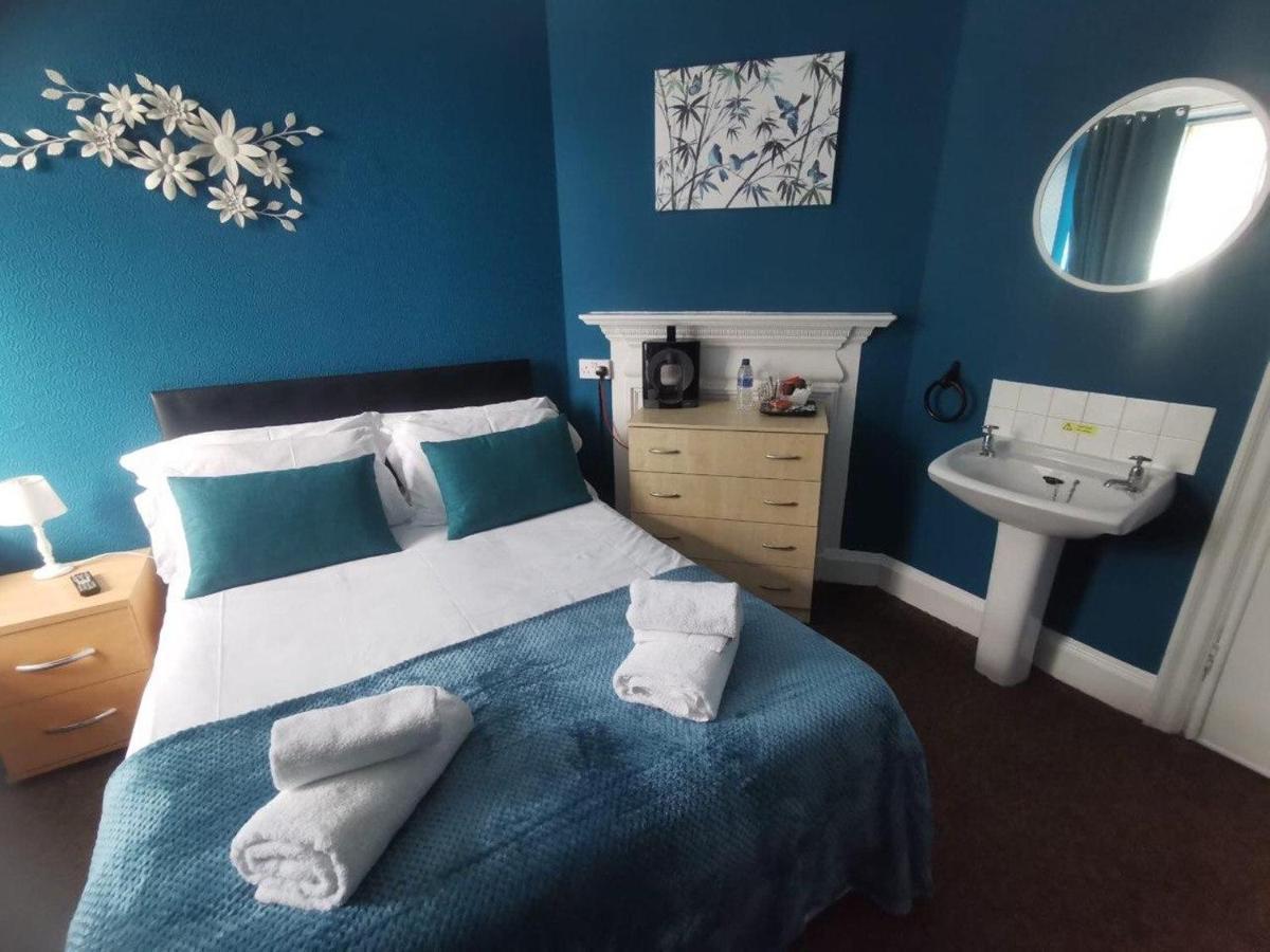 The Saddle Inn York Bagian luar foto